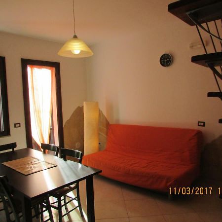 Villetta Singola "Lilla" Ali Terme Exterior foto