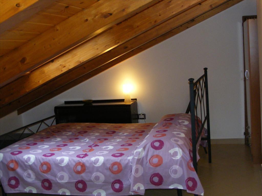 Villetta Singola "Lilla" Ali Terme Habitación foto